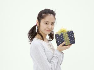 開運ファッションに輝く！最新デザインのパワーストーンピアス特集